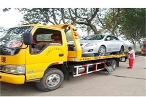 嘉兴路附近24小时汽车拖车服务热线
