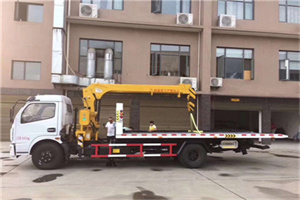 嘉兴路附近汽车轮胎更换